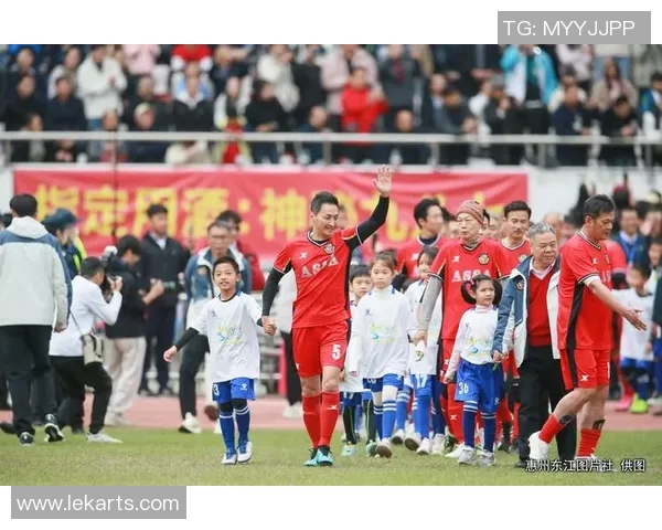 武汉足球队耐力变革引发热议球迷期待新篇章的崛起与挑战